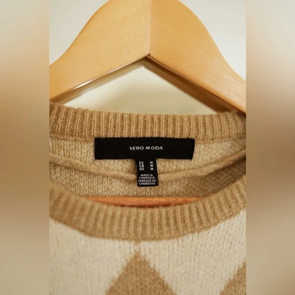Vero Moda Tan and Cream Argyle Sweater - Picture 3 of 7